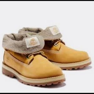 Timberland Courma Roll Top Boot Wheat Nubuck size 7Y